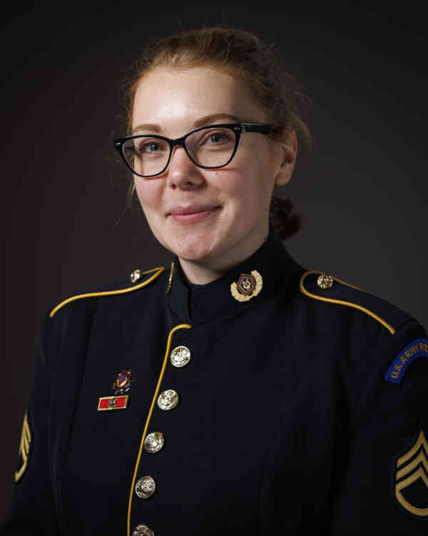 Ring, Lindsay